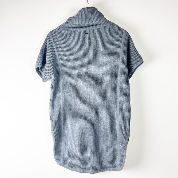 UGG Shelby Knit Turtleneck Sweater L - Picture 3 of 5